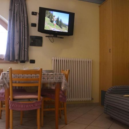 Snowflake Apartment Livigno Bagian luar foto
