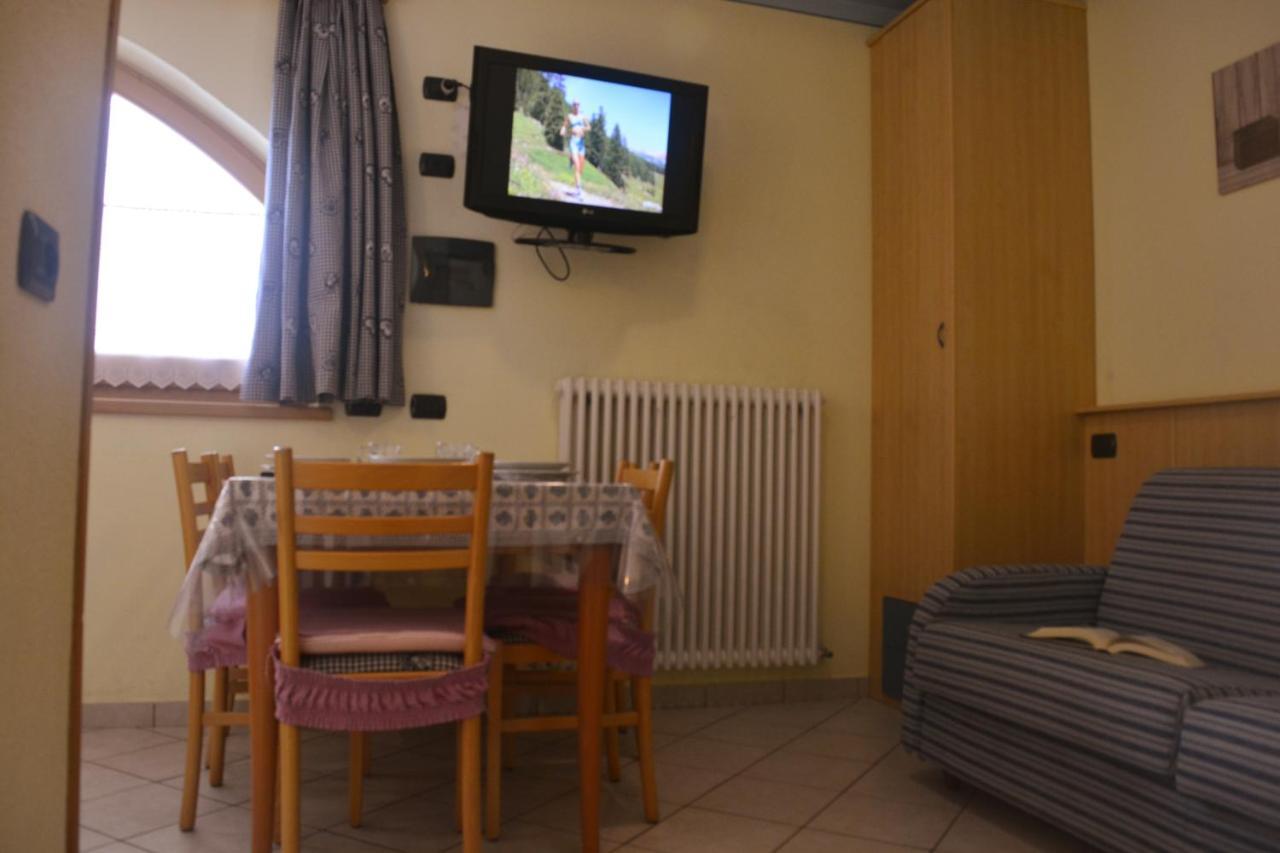 Snowflake Apartment Livigno Bagian luar foto